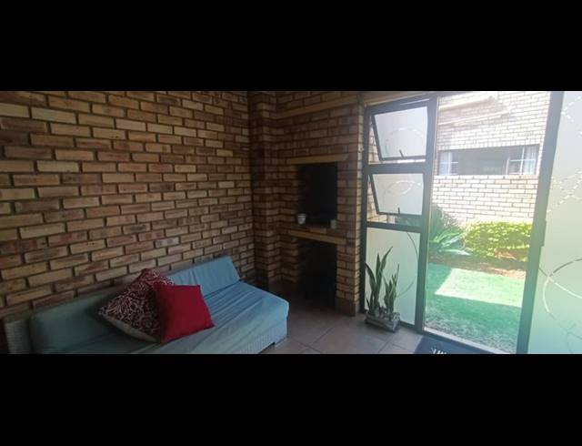 3 BEDROOM PROPERTY TO RENT IN RUIMSIG AH